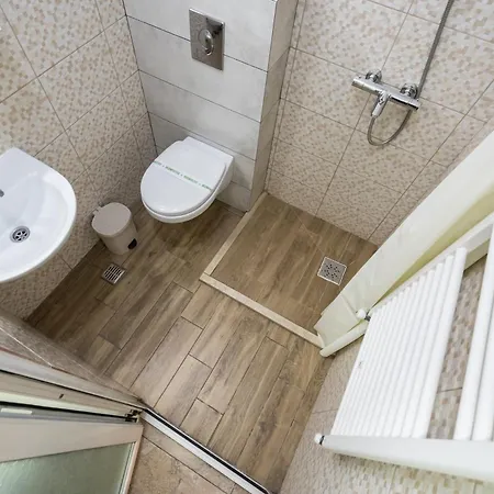 Studiouri Spitalul Fundeni - Terasa Si Parcare Apartament Bukareszt