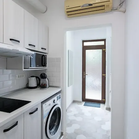 Studiouri Spitalul Fundeni - Terasa Si Parcare *