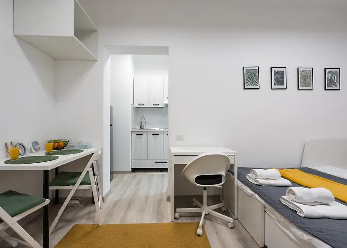 Studiouri Spitalul Fundeni - Terasa Si Parcare Bucarest