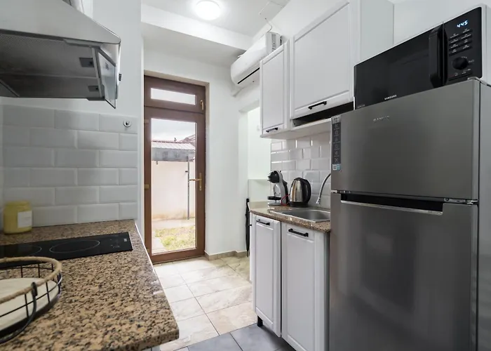 Studiouri Spitalul Fundeni - Terasa Si Parcare